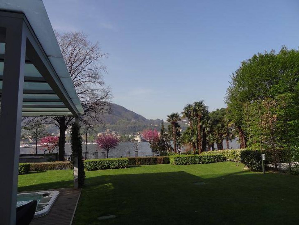 For sale apartment by the lake Como Lombardia foto 1